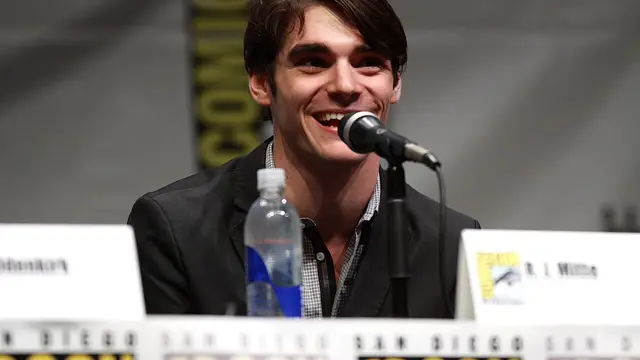 Actor RJ Mitte, famed for Breaking Bad role, dies at 34 in Texas