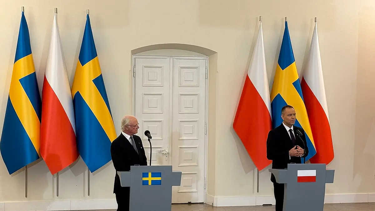 Polish President Karol Nawrocki aborts Senegal trip as riot police surround Constitutional Tribunal amid court chief suspension
